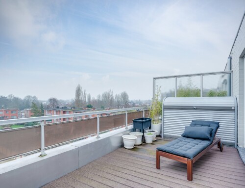 1st Quality Vastgoed – Ready-to-move-in penthouse with 2 spacious terraces and one garage box