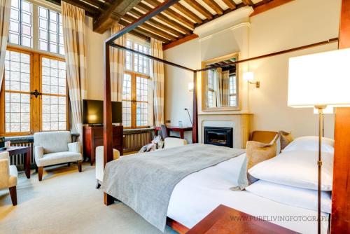 MartinsHotel-7764HDR